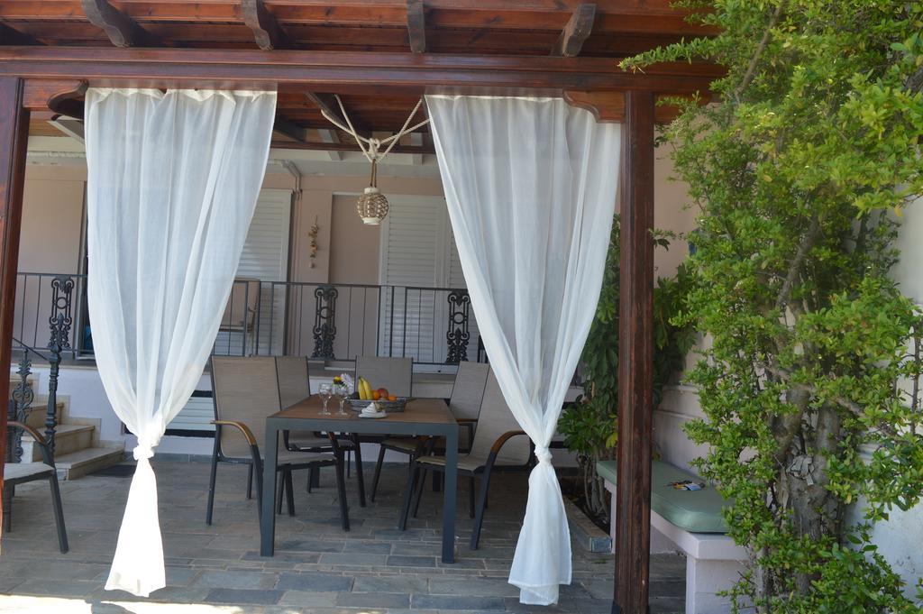 Villa Suites Lagonisi Luxury Kültér fotó