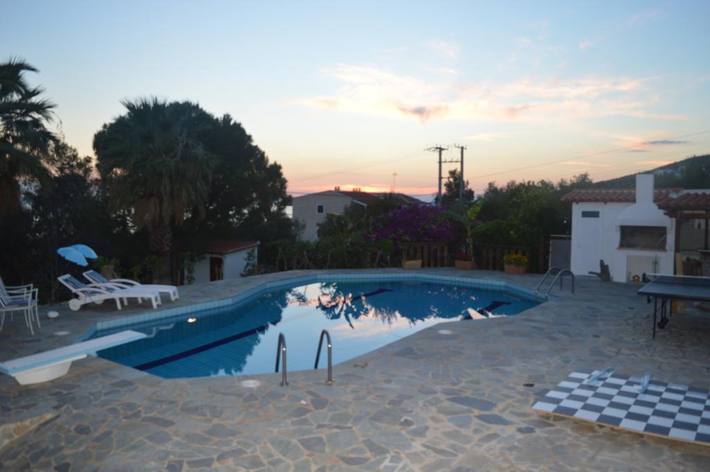 Villa Suites Lagonisi Luxury Kültér fotó